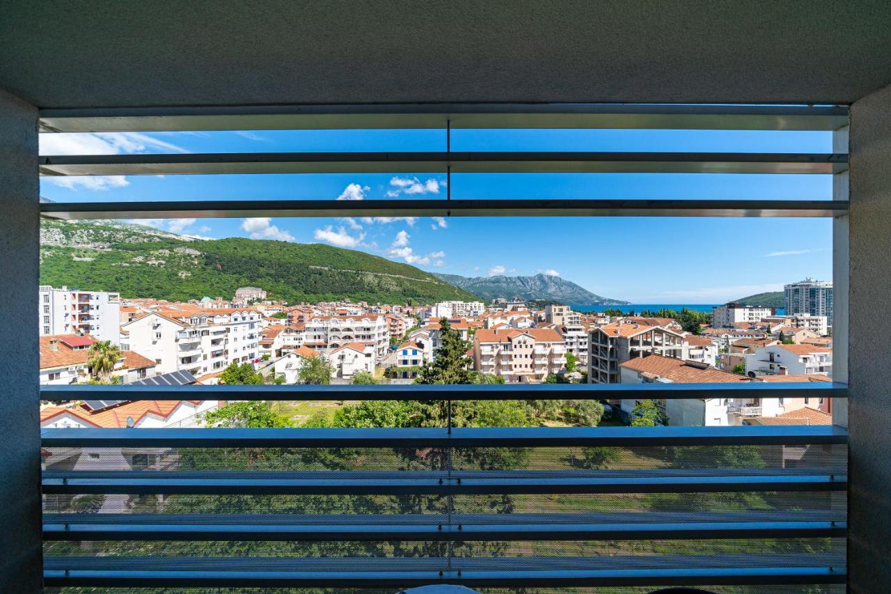 Sea View Apartments In Budva Bagian luar foto
