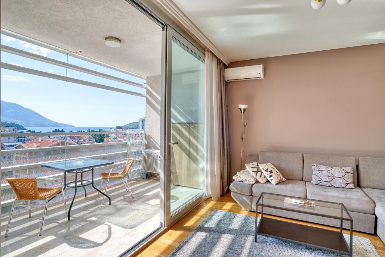 Sea View Apartments In Budva Bagian luar foto