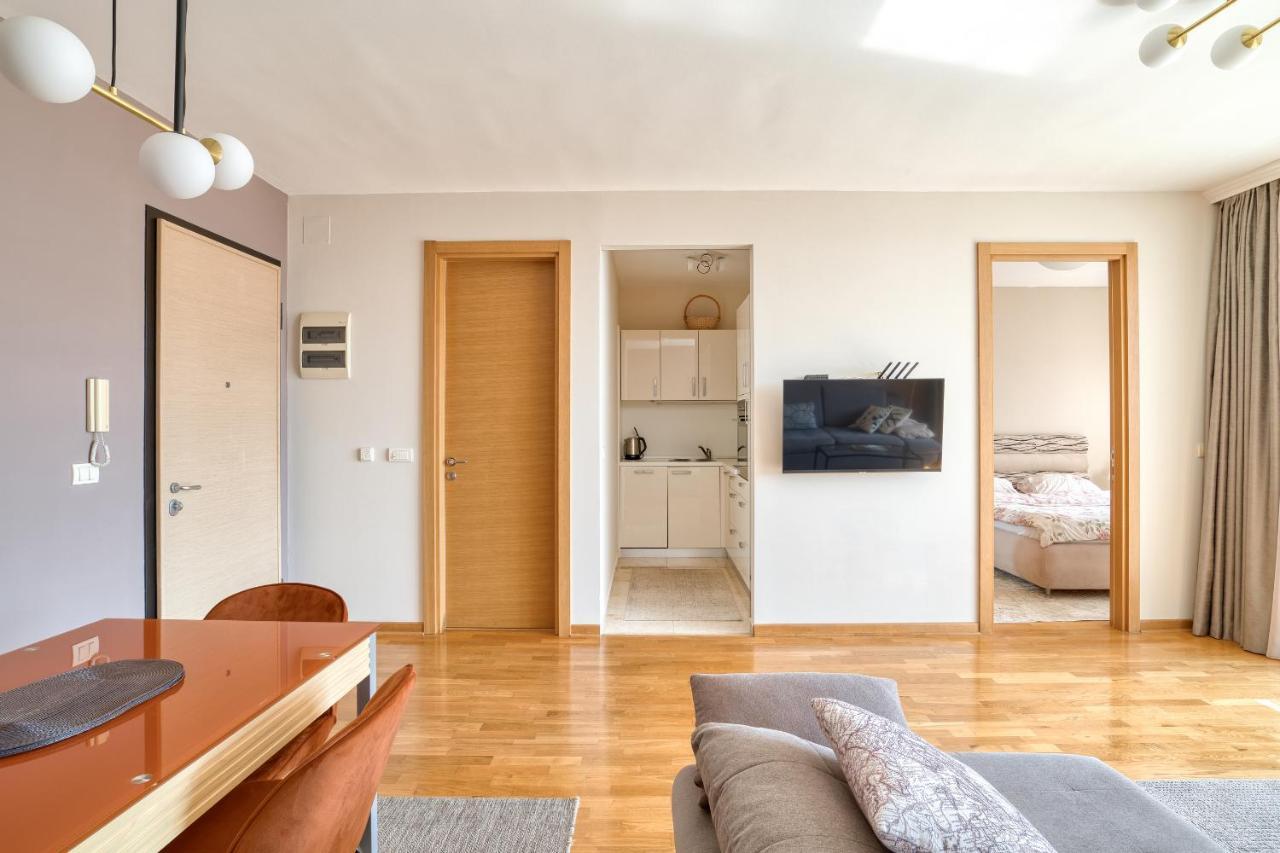 Sea View Apartments In Budva Bagian luar foto